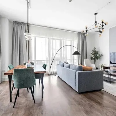 Silkhaus high floor 1BDR in Southridge