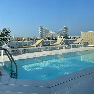 Palm Jumeirah Beachfront private pool villa 5 BR & 1 maids room with access to beach