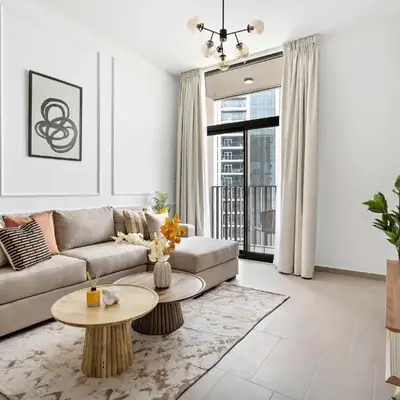 Silkhaus modern 1BDR in Belgravia Heights with pool & gym