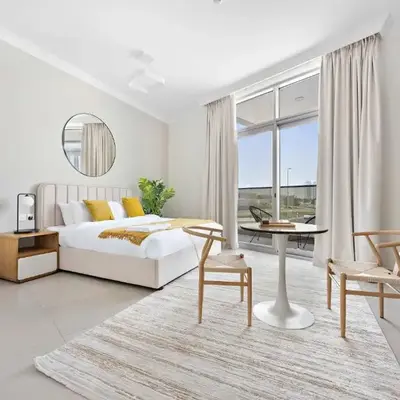 Silkhaus spacious studio in Art Gardens with gym & pool access