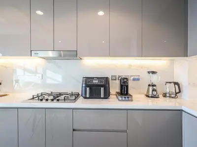 Gallery image of Elite LUX Holiday Homes - Skyline 1BHK Burj Khalifa View in Al Jaddaf, Dubai in Dubai