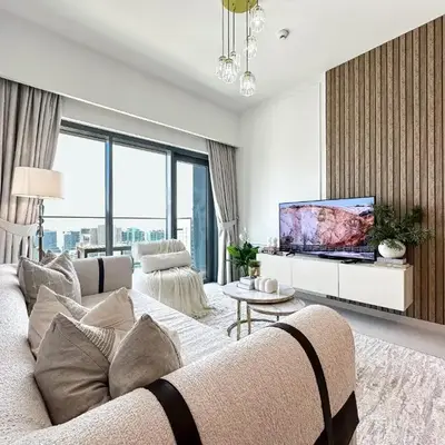 Trophy - Euphoria Eclipse Suite in 29th floor in Burj Royale