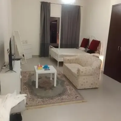 Fully furnished studio