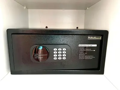 a microwave oven sitting on top of a counter at The Waves 241 Dubai Marina in Dubai