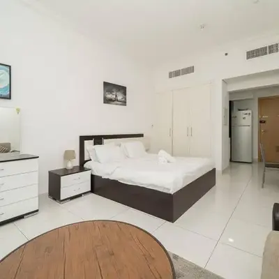 StoneTree - Elegant Studio in Business Bay