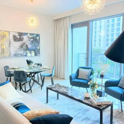 Luxurious Creek Harbour Apt with Balcony & View