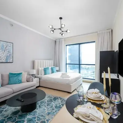 Nasma Luxury Stays - Sophisticated Studio Apt with Stunning Marina View