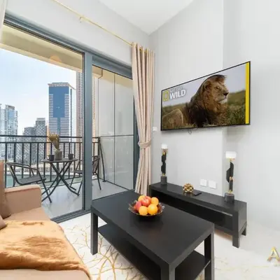 Arbab Homes Luxury 1BR- Canal View - Damac Zada Tower