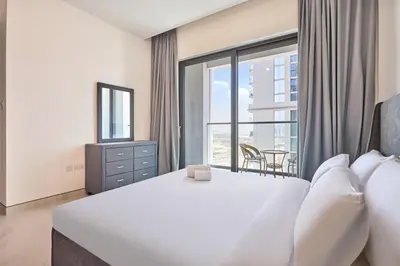 Gallery image of STAY BY LATINEM Luxury 1BR Holiday Home CVG 1803 near Burj Khalifa in Dubai
