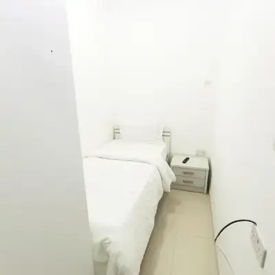 Charming Small Rooms for Girls in Dubai Marina