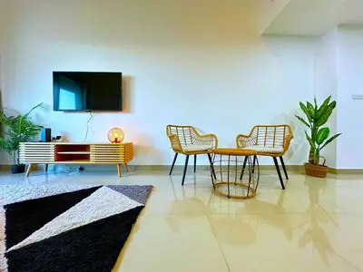Gallery image of Luxury & Centric Flat with Balcony views in Marina in Dubai