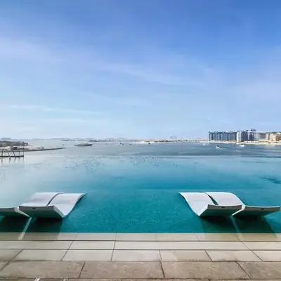 Phenomenal 2BD with the beach