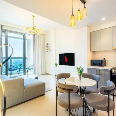 Modern 1 BR with Sea View - Minutes to Dubai Mall