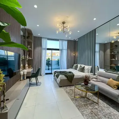 Bright New Studio with Pool & Gym Access