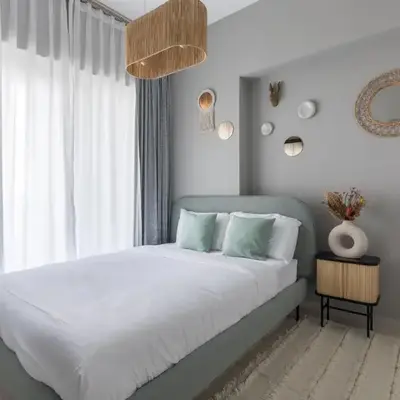 Quiet 1BR with river view
