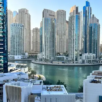 Stay in heart of Dubai Marina walk to JBR beach 8