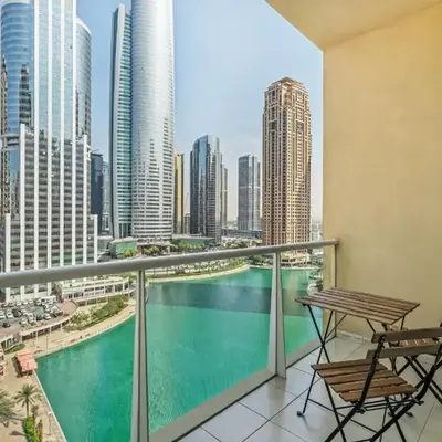 Modern JLT Studio Lake View 5min MetroMarina
