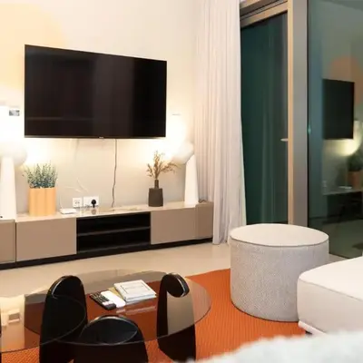 2BR Apt next to DubaiMall