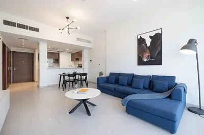 Gallery image of Scenic City View 1BR with Balcony in Dubai