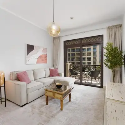 Green living chic 1 bedroom apartment