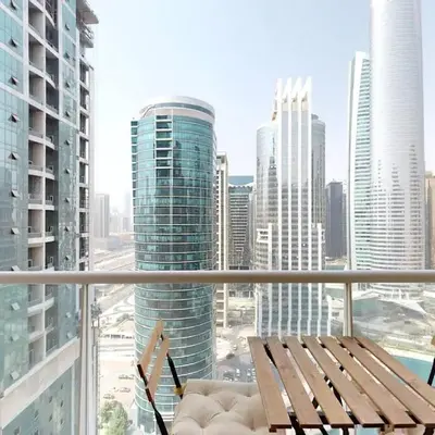 Earthy & Sharp - Studio with Lake View - JLT