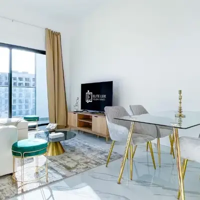 Elite LUX Holiday Homes - Luxe Gardenia 2BR Haven in Arjan