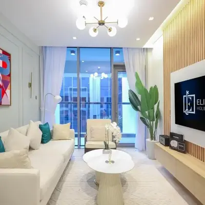 Elite LUX Holiday Homes - Elegant 2BR Suite in Business Bay