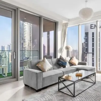 Luxury 4-Bed Escape in Downtown Dubai That Sleeps 9