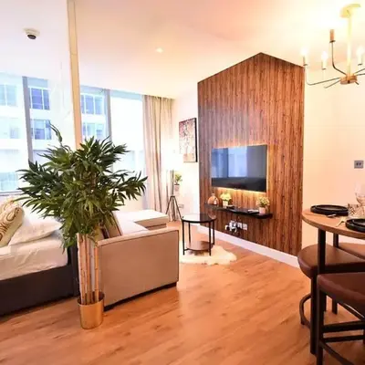 Heart of DIFC: SKY Gardens Modern Chic Studio