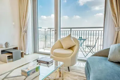 Gallery image of Stunning 1BR Apartment at Harbour Views Dubai Creek in Dubai