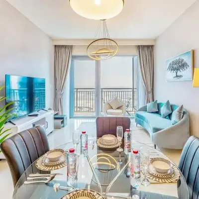 Stunning 1BR Apartment at Harbour Views Dubai Creek