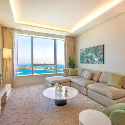Elegant 1BR in Palm Tower