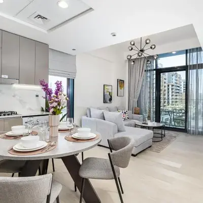 Comfy 1BR in Azizi Riviera 8