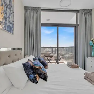 Stylish 2BR for 6 with King Beds