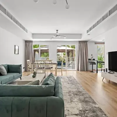 Whole 3 BR with Maids Room House - The Springs - Privat Garden