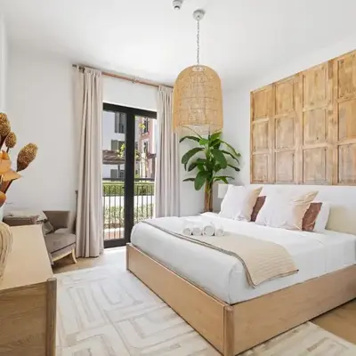 Ocean View 2BR with a Pool & Gym