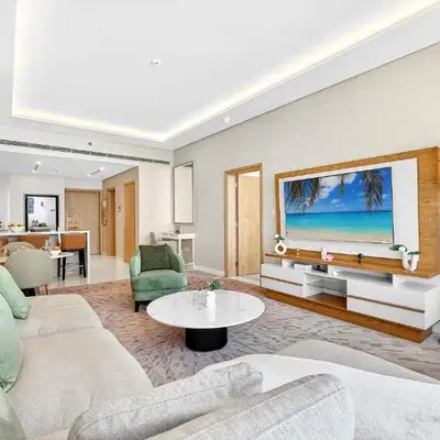 Breathtaking 1BR in Palm Tower