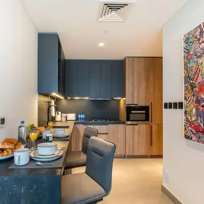 FIRST CLASS Studio Stylish Urban Escape