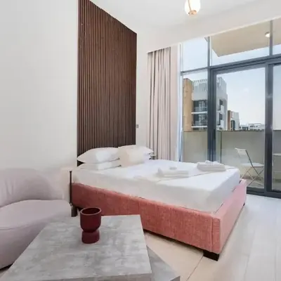 12 min from downtown - Studio - Azizi Riviera