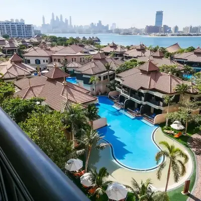 Renovated 1BR Haven in 5 Star Resort