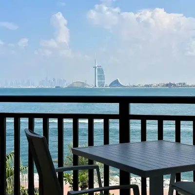 Elegantly Renovated 1BR Apartment at 5 Star Resort