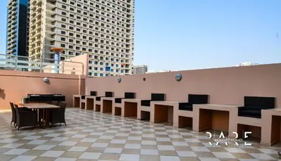 Gallery image of Rare Holiday Homes - Lake View - The Lago Vista Tower A - Dubai Production City - R1503 in Dubai