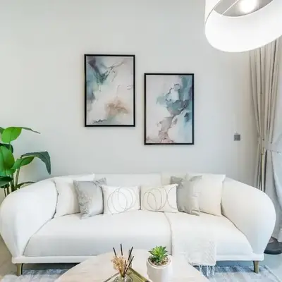 Luxurious 2BR Apartment in Azizi Riviera 18
