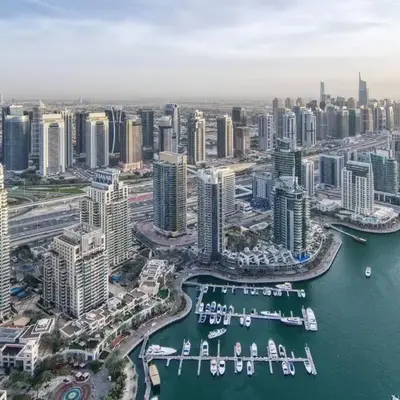 Stylish 3BR Apartment in Dubai Marina with Pool