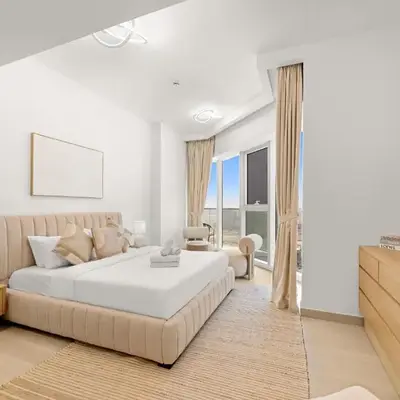 Elegant 1 BR Apartment near Mall of the Emirates
