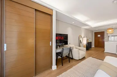 Gallery image of Snug Studio in Dubai Mall Steps From Burj Khalifa in Dubai