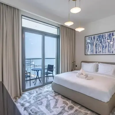 Beachfront Holiday 1BR Sea Marina Views