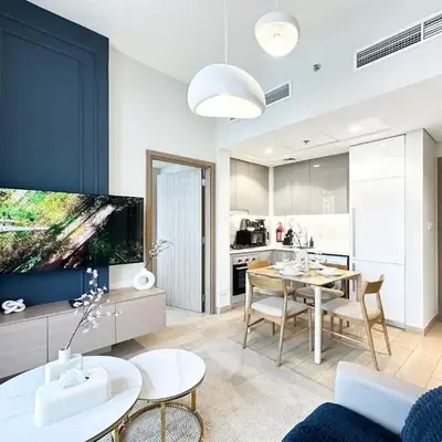 Exquisite 2BR Oasis w Pool View in Meydan