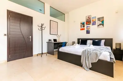 Gallery image of Furnished studio near Mall of Emirates in Dubai