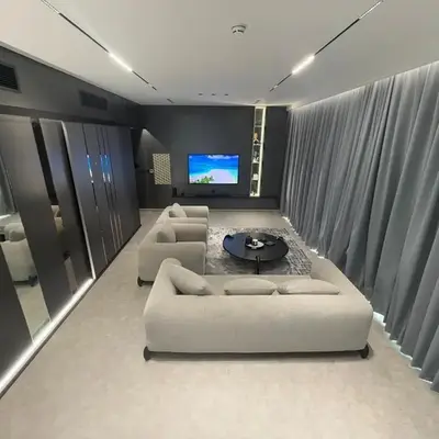 Luxury 2BR Close to Sheikh Zayed Rd